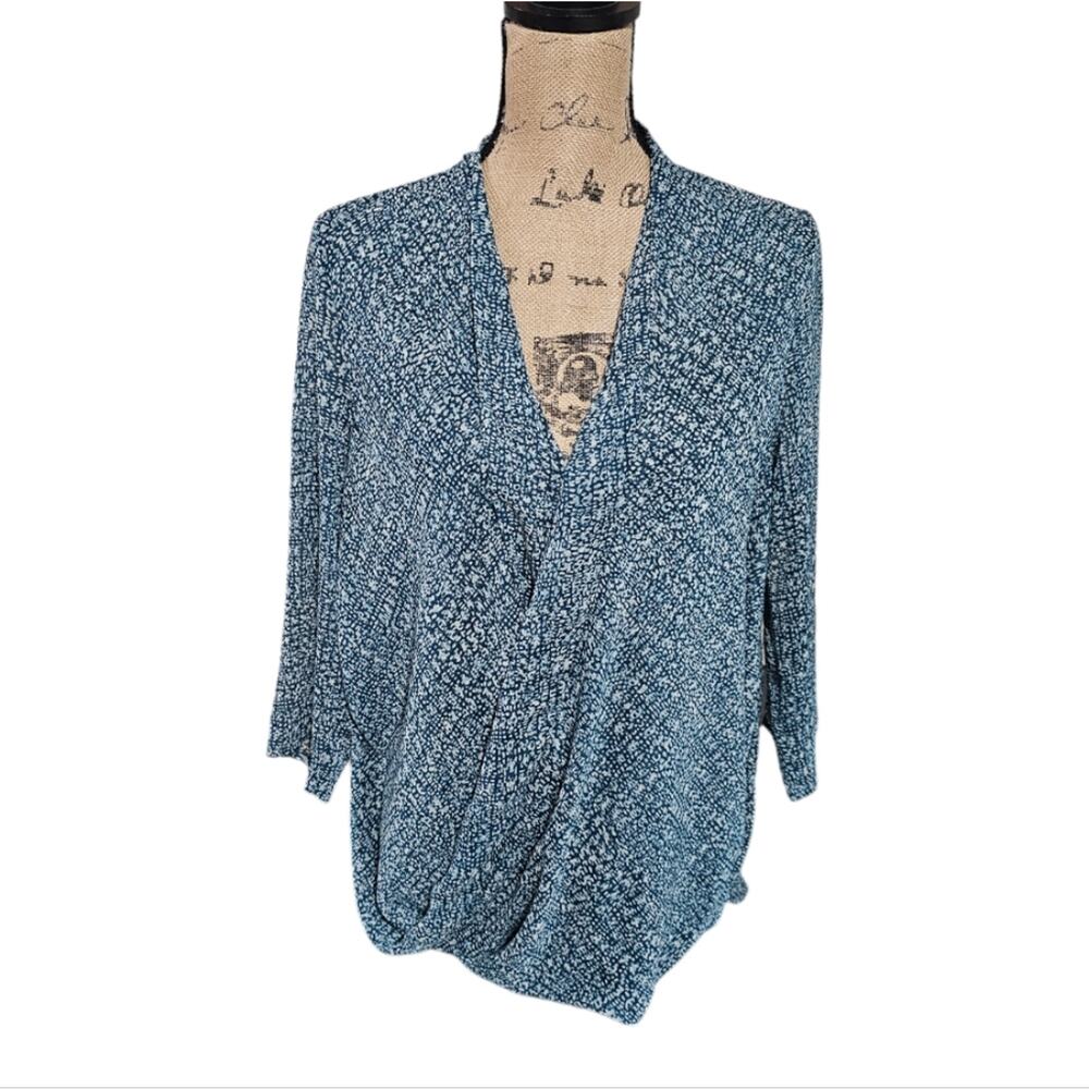 Banana Republic Blue and White Semi Sheer Blouse Women's Size Medium